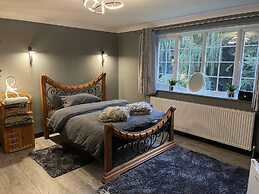 Da Vinci Guest House Gatwick