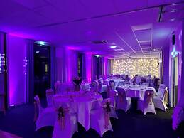 Holiday Inn Calais-Coquelles by IHG