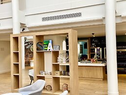 Holiday Inn Calais-Coquelles by IHG