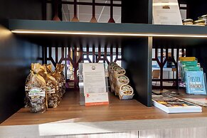 Brit Hotel Caen Nord - Mémorial