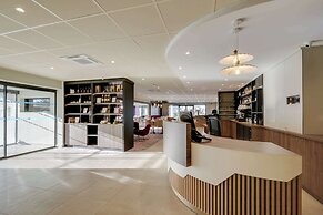 Brit Hotel Caen Nord - Mémorial