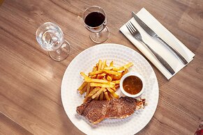 Brit Hotel Caen Nord - Mémorial