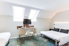 Brit Hotel Caen Nord - Mémorial