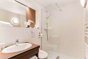 Brit Hotel Caen Nord - Mémorial