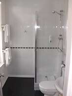 The Caledonian Hotel