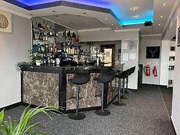 Shilton Inn
