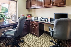 Quality Suites Graham - Burlington South