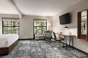 Four Points by Sheraton Raleigh Arena