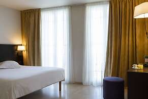 Escale Oceania Marseille Vieux Port