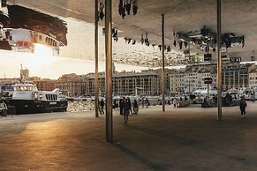 Escale Oceania Marseille Vieux Port