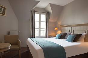 Hôtel Aux Vieux Remparts, The Originals Relais