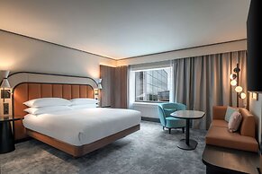 Hilton Paris La Defense Hotel