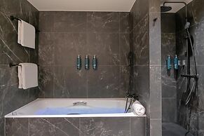 Hilton Paris La Defense Hotel