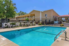 Econo Lodge St George