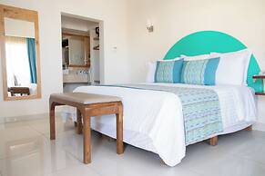 The Westmarine Waterfront Hotel