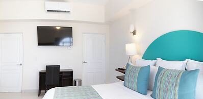 The Westmarine Waterfront Hotel