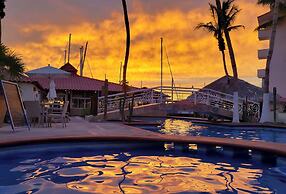 The Westmarine Waterfront Hotel