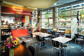 Staypineapple, Watertown Hotel, University District Seattle