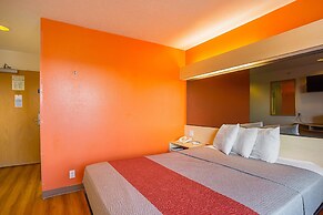 Motel 6 Bernalillo, NM