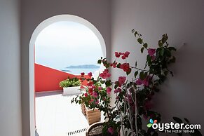 Theoxenia Caldera Hotel