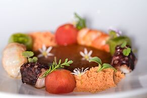 Aressana Spa Hotel and Suites