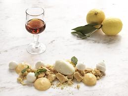 Aressana Spa Hotel and Suites