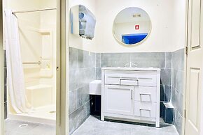 Days Inn by Wyndham Rutland/Killington Area