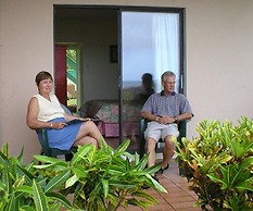 Bird Rock Beach Hotel