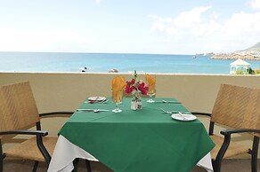Bird Rock Beach Hotel
