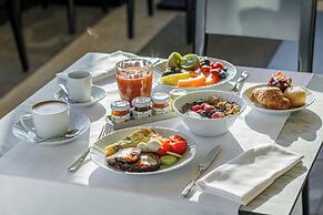 Room Mate Collection Mia, Rome Colosseum