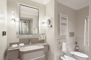 Room Mate Collection Mia, Rome Colosseum