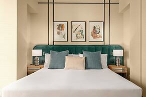 Room Mate Collection Mia, Rome Colosseum