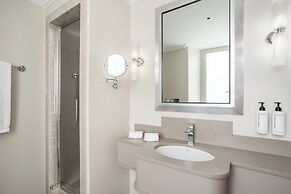 Room Mate Collection Mia, Rome Colosseum