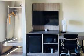 Clarion Pointe Albemarle