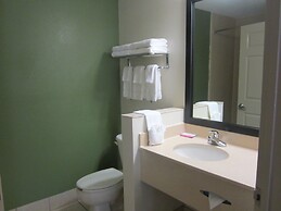 Clarion Pointe Albemarle