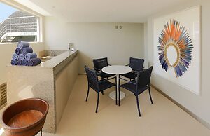 Orla Copacabana Hotel