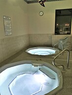 Boothill Inn And Suites