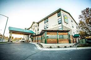 Boothill Inn And Suites