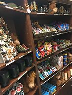 Boothill Inn And Suites