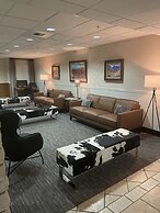 Boothill Inn And Suites