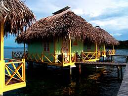 Punta Caracol Acqua Lodge