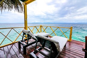 Punta Caracol Acqua Lodge