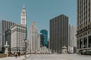 Club Quarters Hotel Wacker at Michigan, Chicago