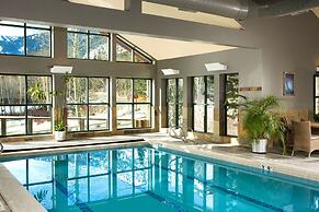 Teton Mountain Lodge and Spa