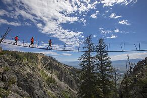 Teton Mountain Lodge and Spa