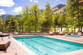 Teton Mountain Lodge and Spa