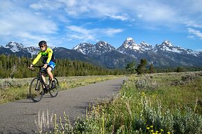 Teton Mountain Lodge and Spa