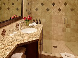 Teton Mountain Lodge and Spa