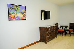 CocoLaPalm Seaside Resort