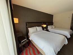 Holiday Inn Express Hotel Naples Downtown - 5th Avenue